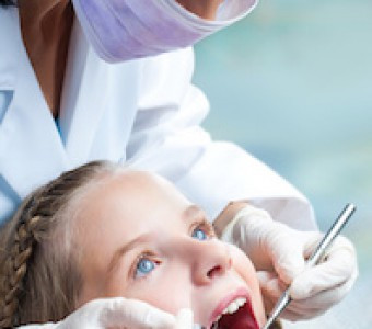 Una primera revisión de Ortodoncia a los 6 años, permitirá actuar a tiempo al detectar problemas óseos y de posición de los dientes y los huesos